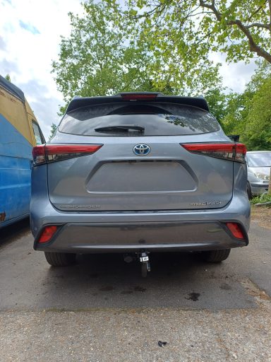 TOYOTA HIGHLANDER HYBRID TOYOTA