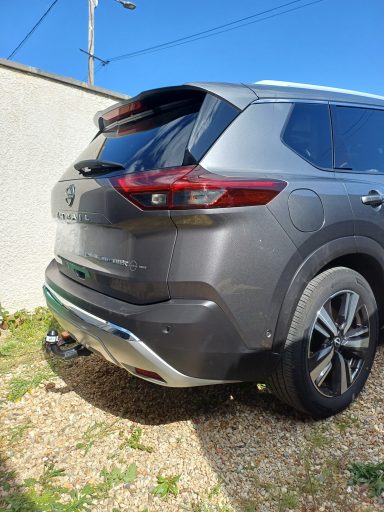 NISSAN