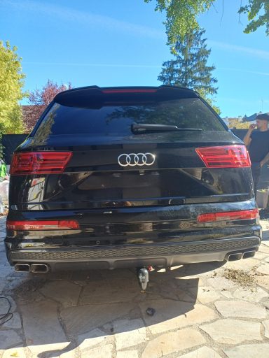 AUDI
